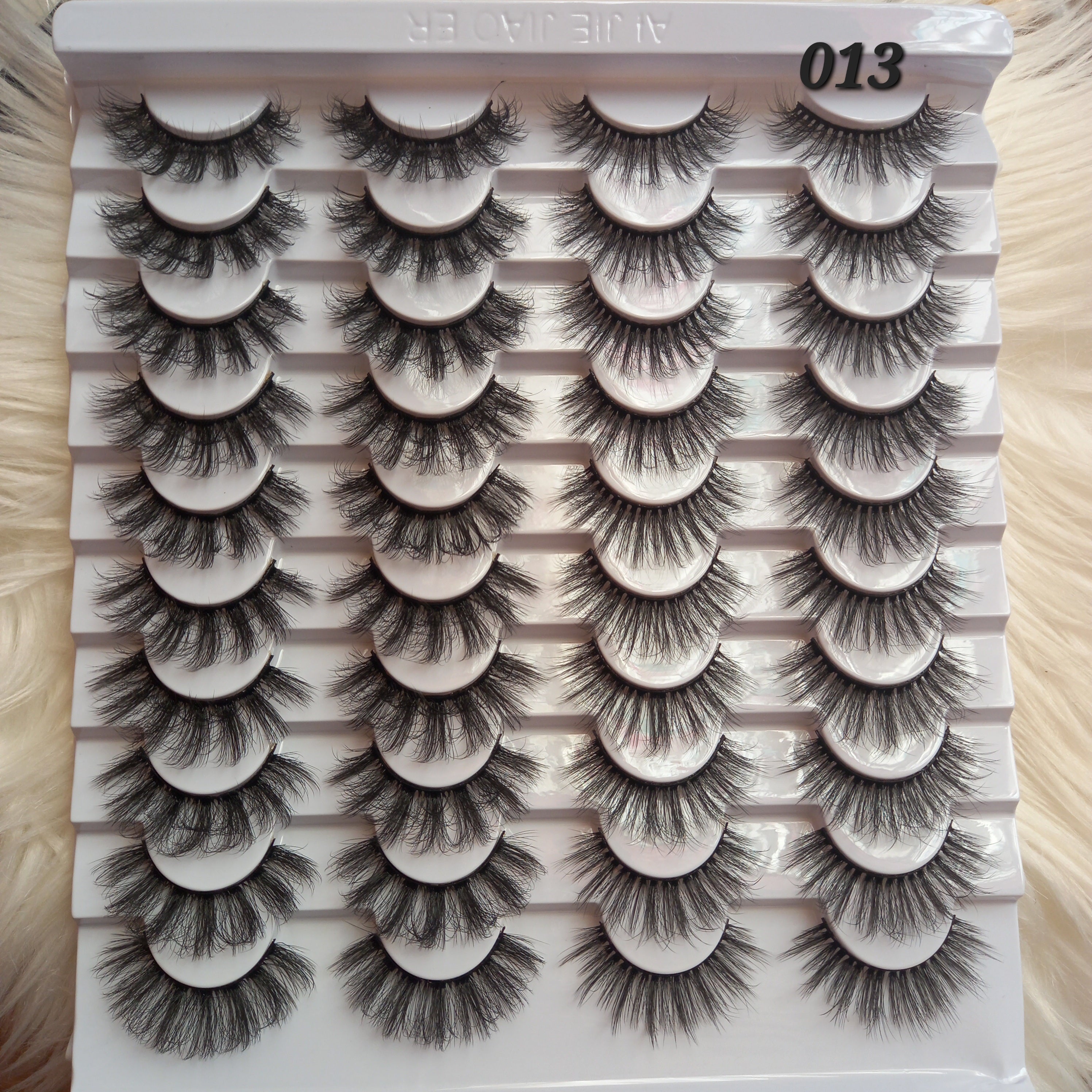 20 Pair Eyelash Pack - 013