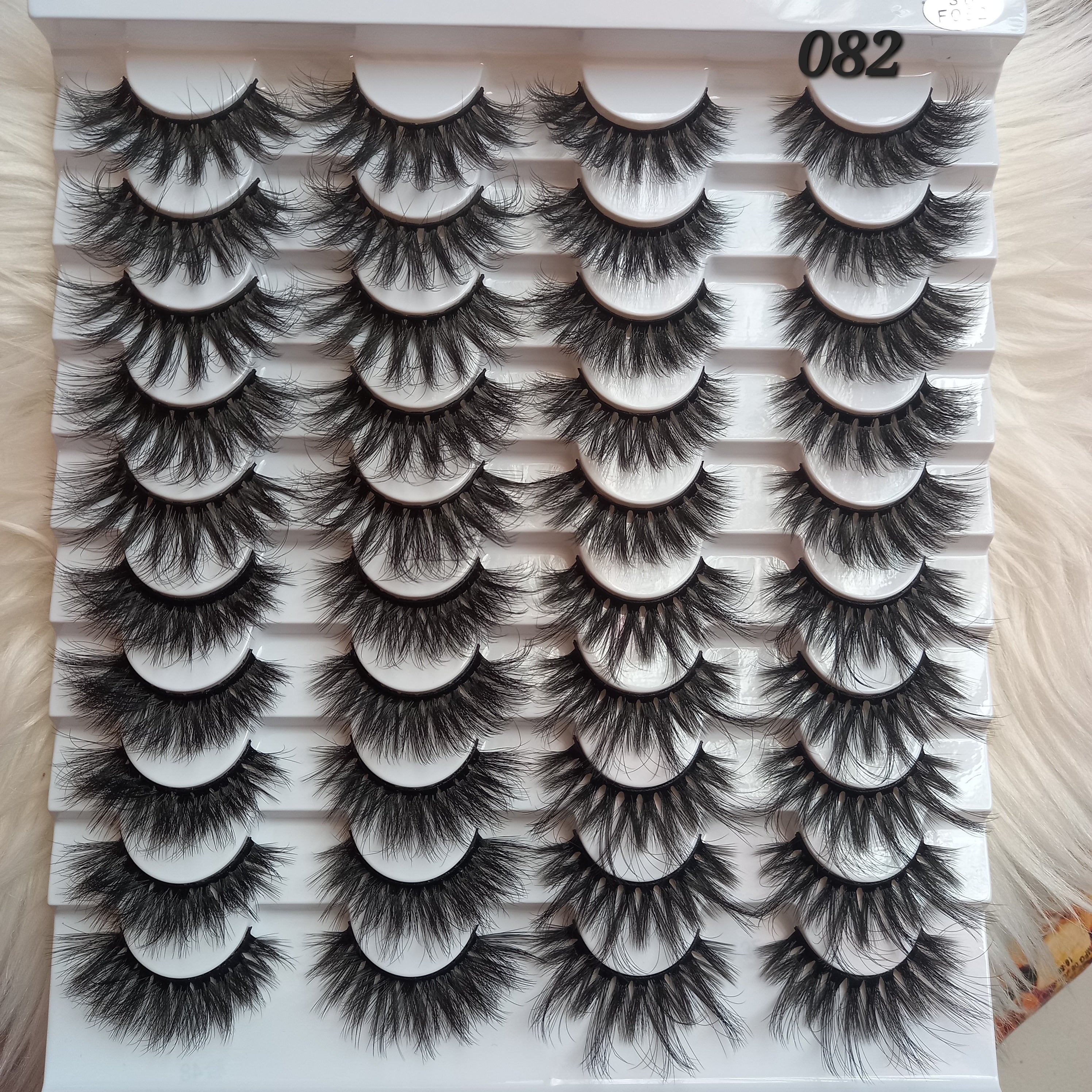 20 Pair Eyelash Pack - 082