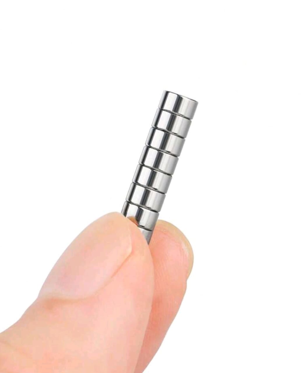 Nail magnet