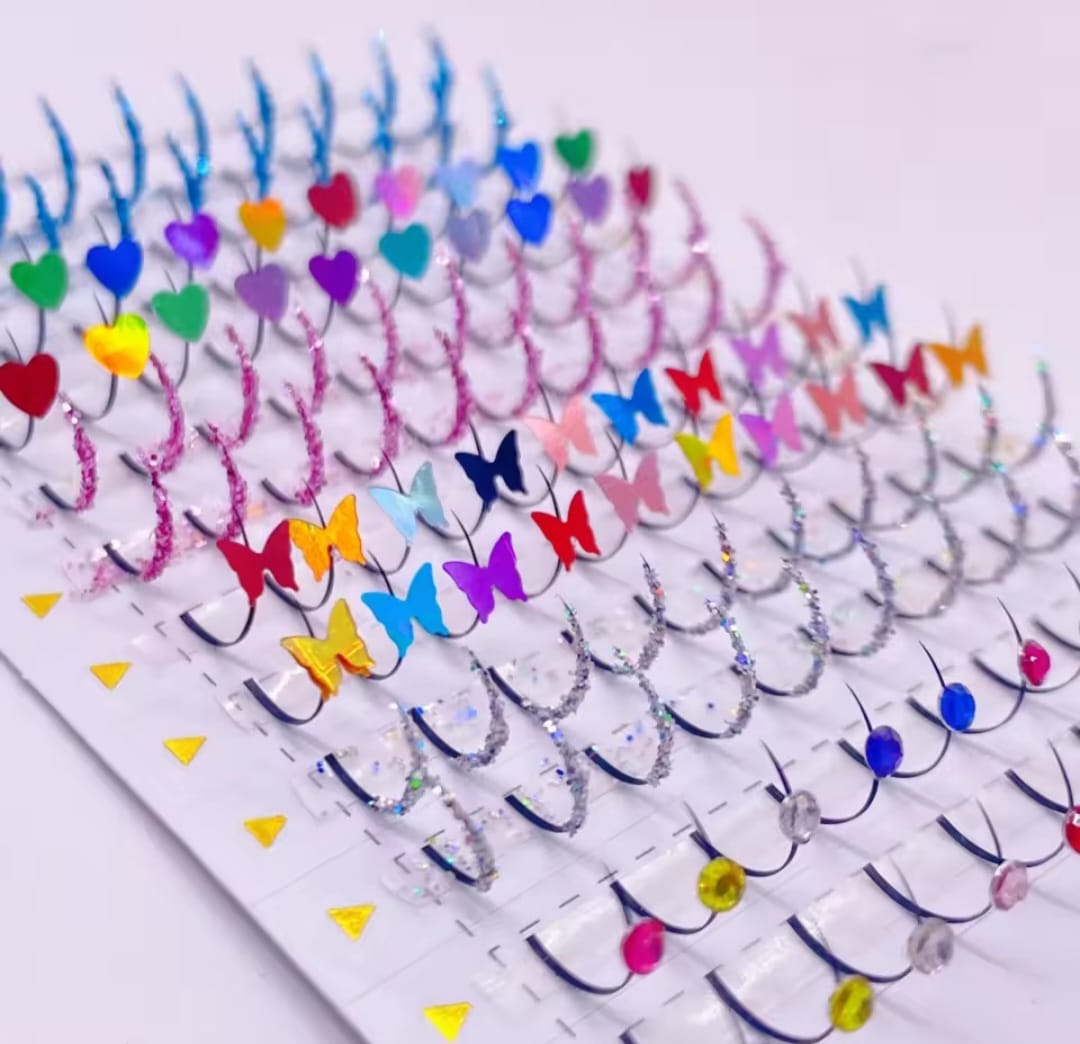 Spike lash with confetti