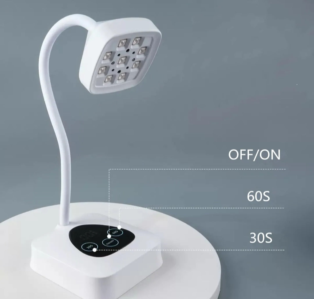 Flash curing rechargeable UV/LED nail lamp