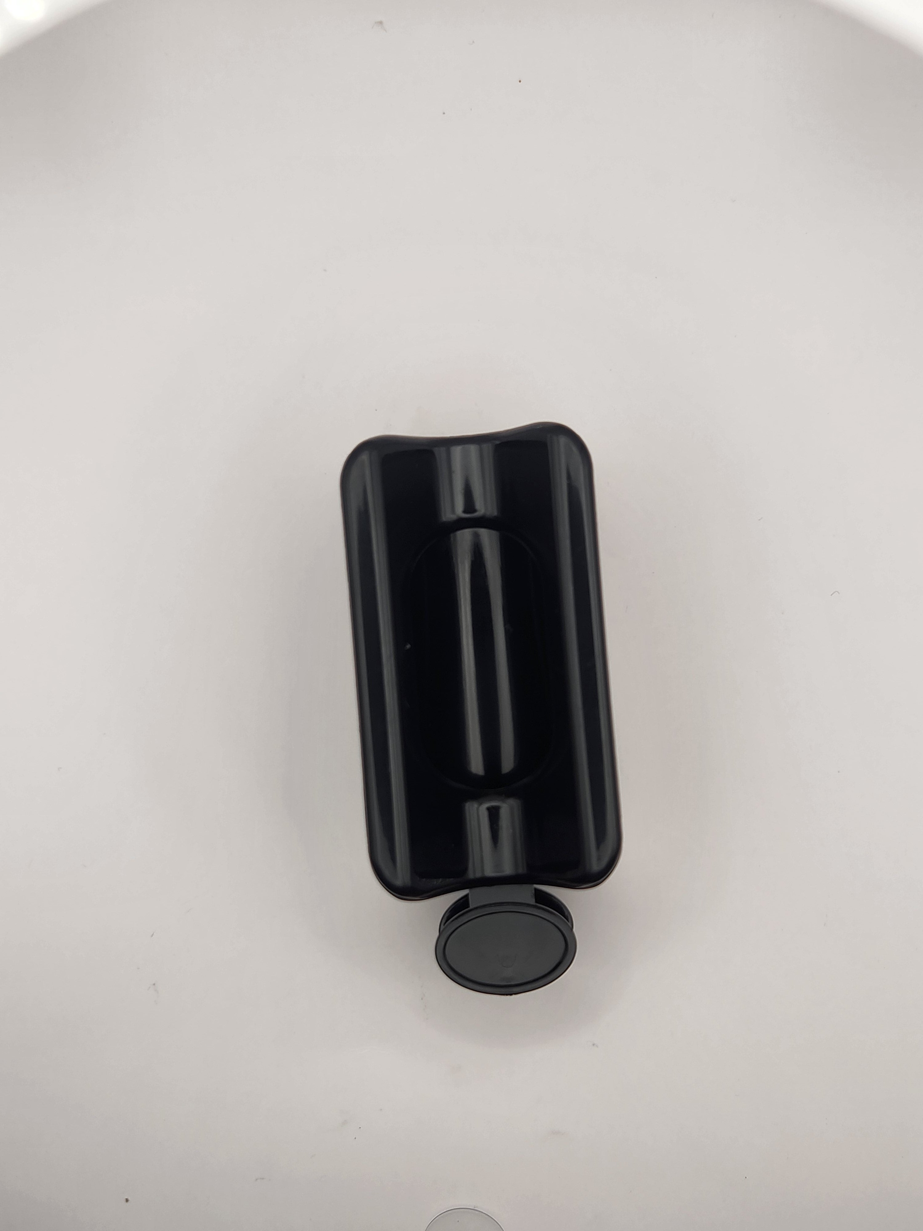 Detachable nail tray