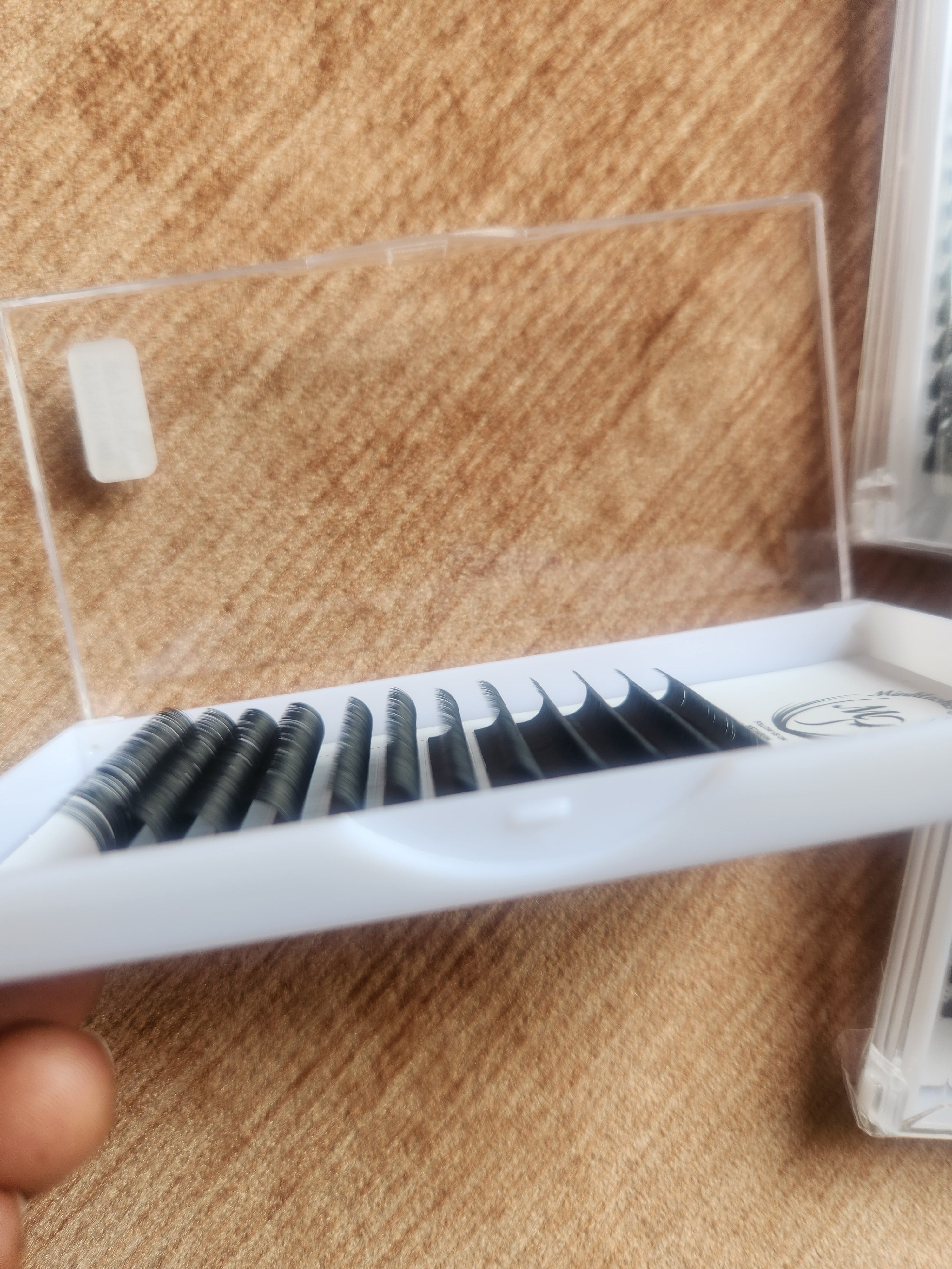 Classic lash/ volume lash