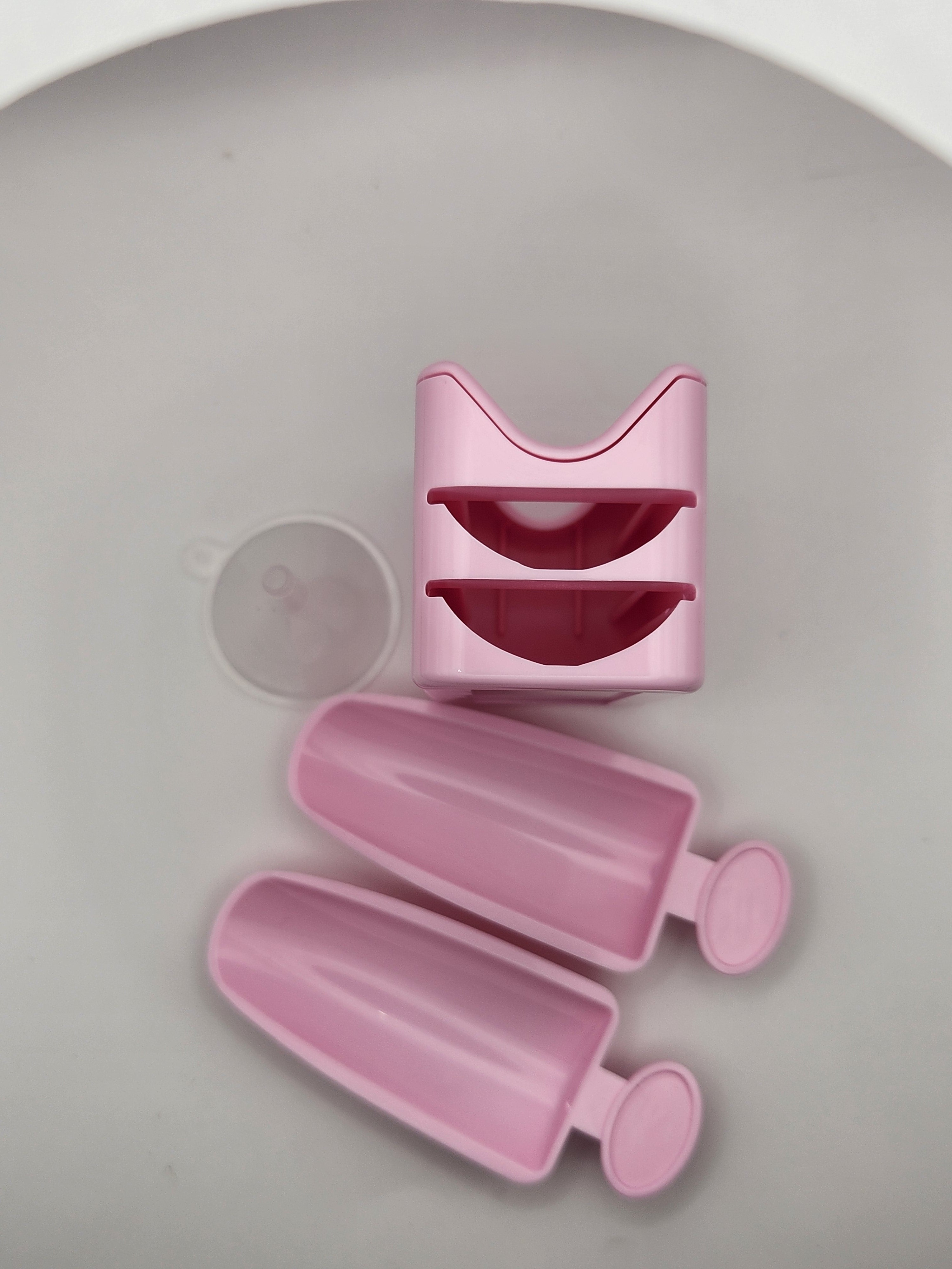 Detachable nail tray