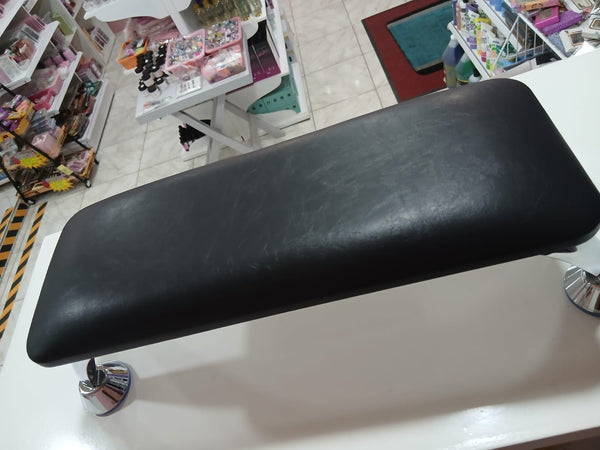 Nail hand rest