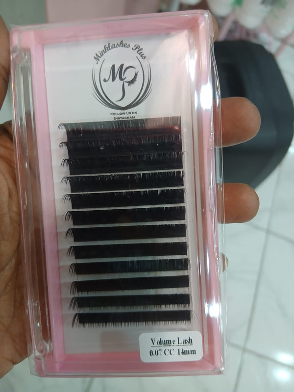 Volume lash (same length)
