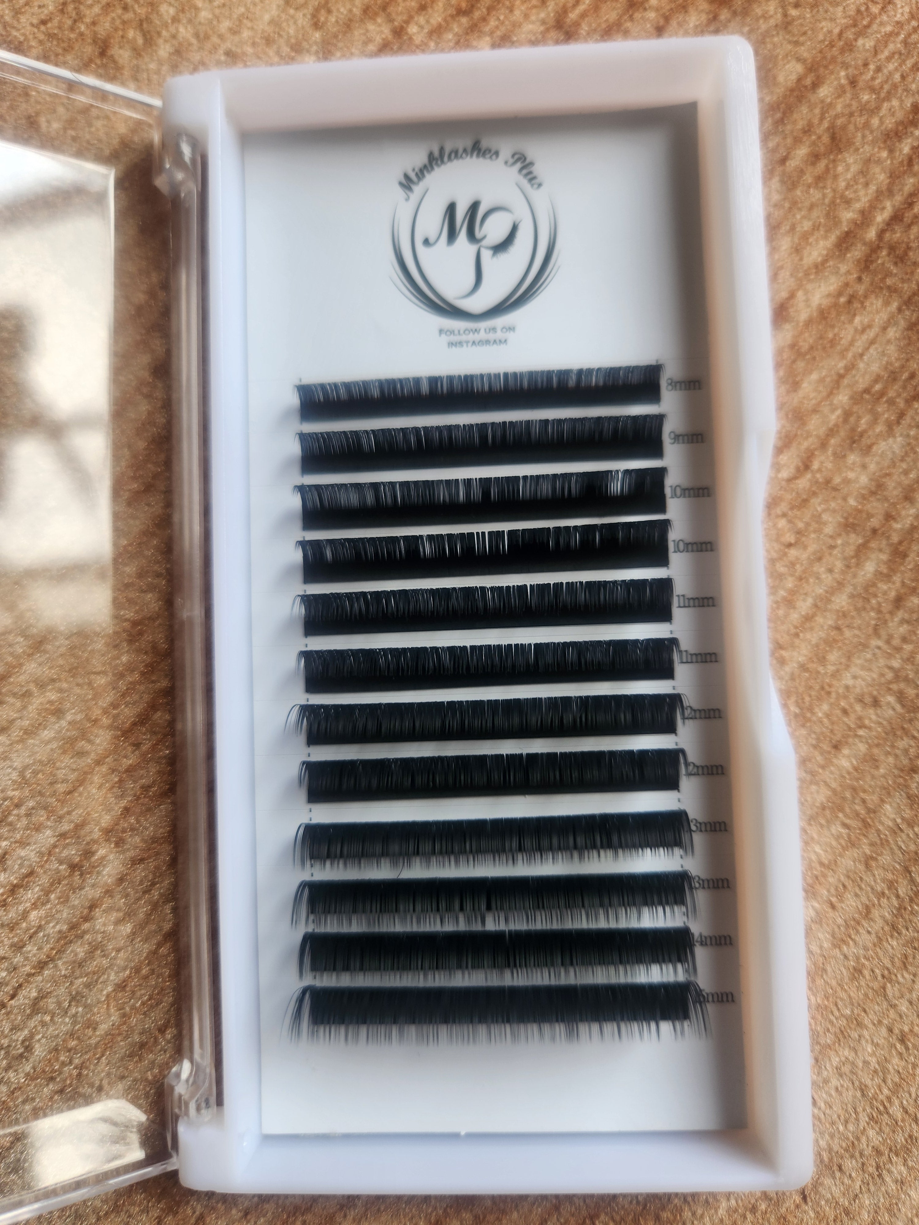 Classic lash/ volume lash