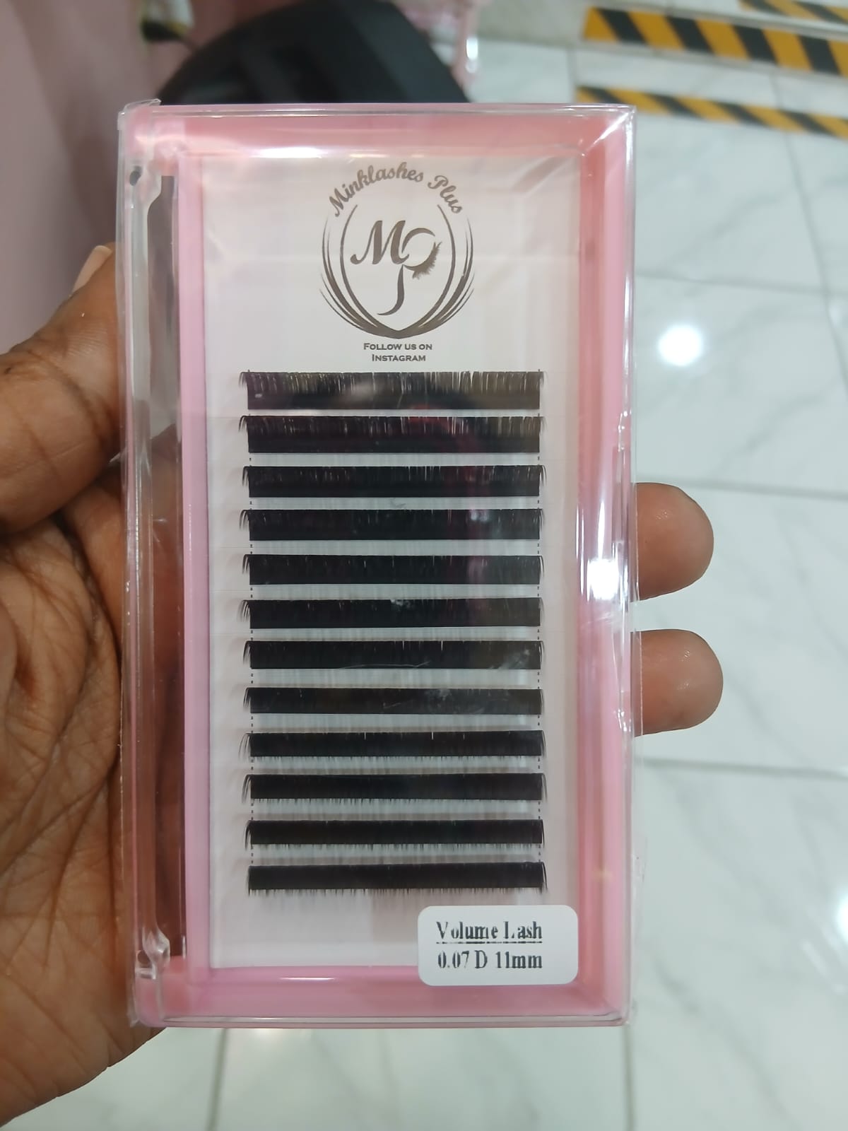 Volume lash (same length)