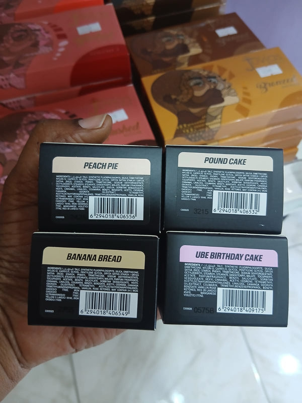 Huda Beauty Easy Bake setting powder